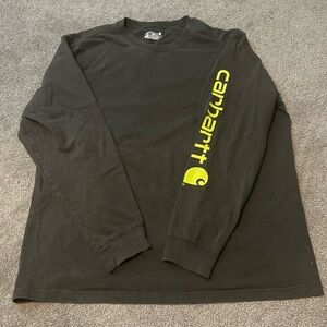 Dark green carhartt men’s longsleeve